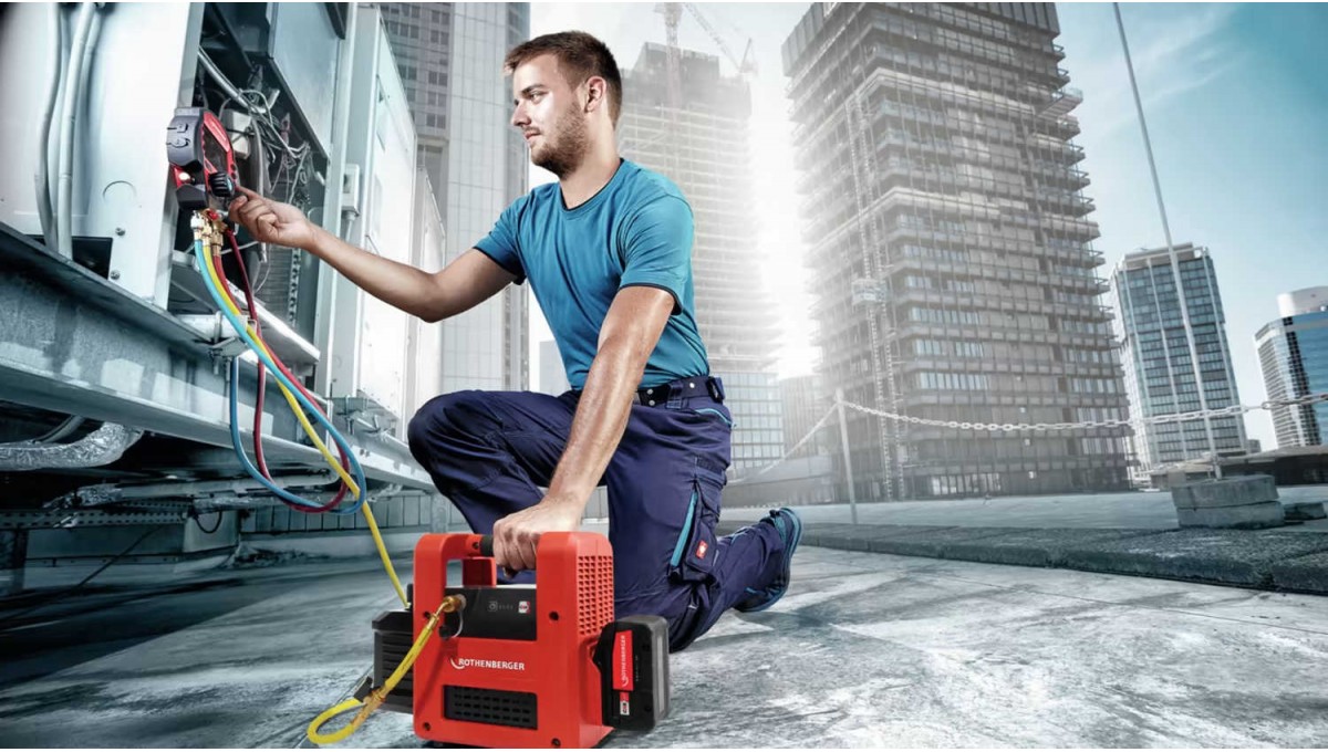 Akumulatorowa pompa próżniowa ROAIRVAC R32 5.0 CL Set ROBUCKET 1000003233